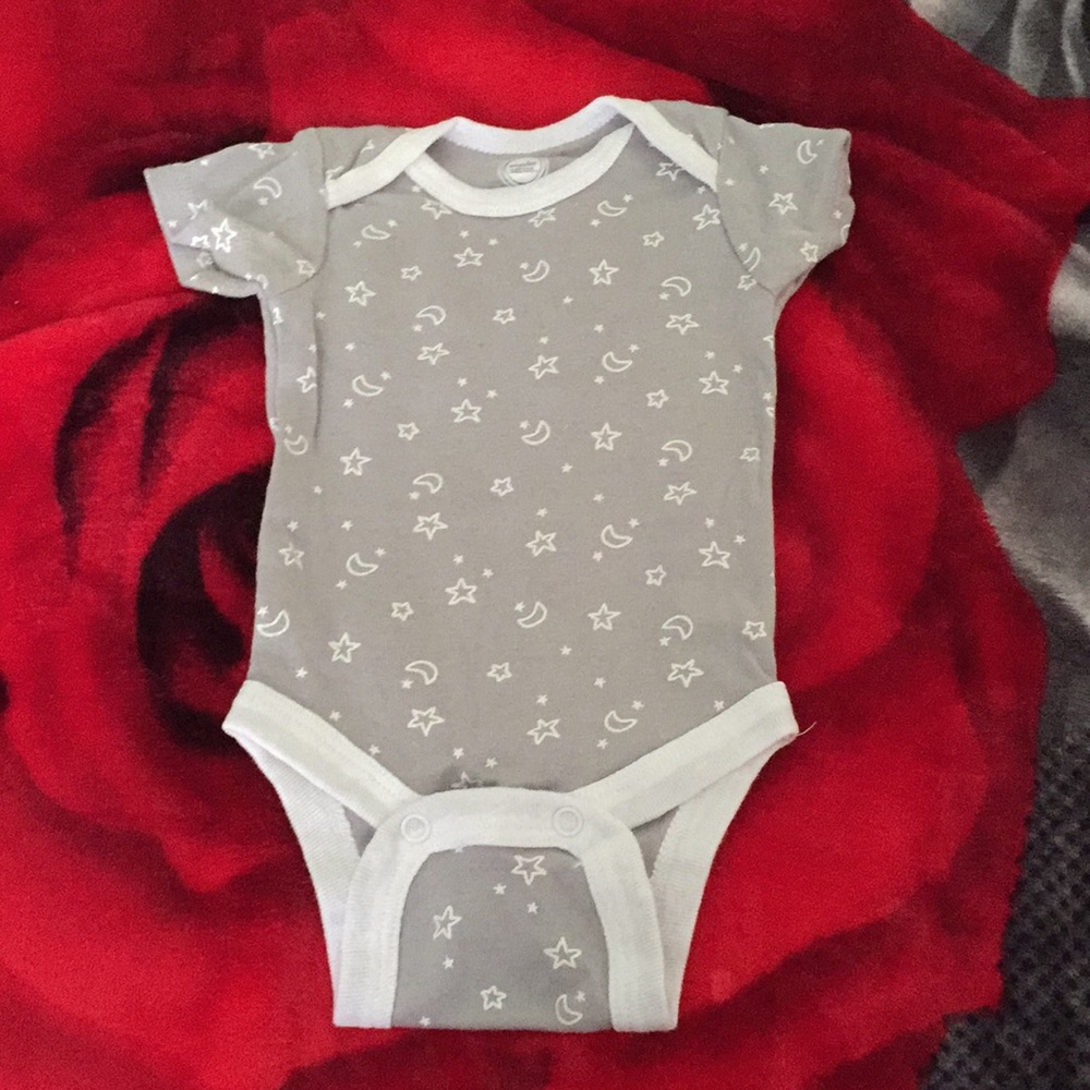 Boy bodysuit for newborn